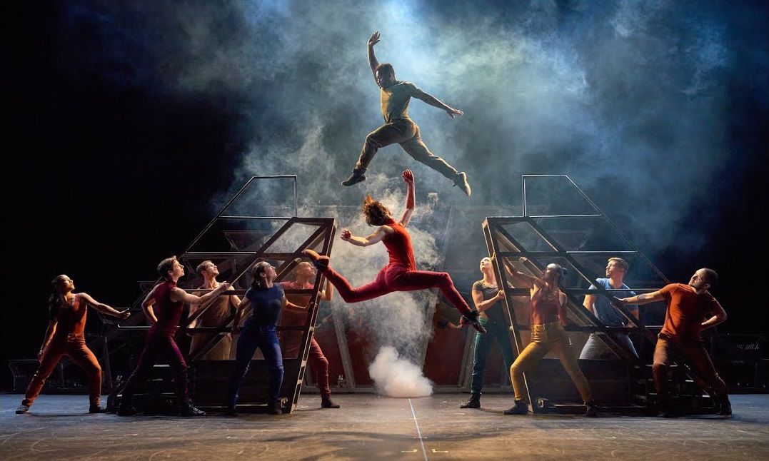 DIAVOLO: Architecture in Motion